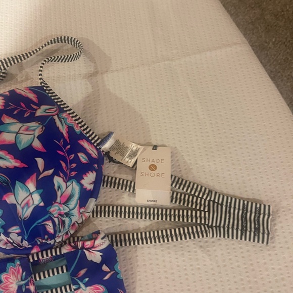 SWIMSUIT - Picture 5 of 5